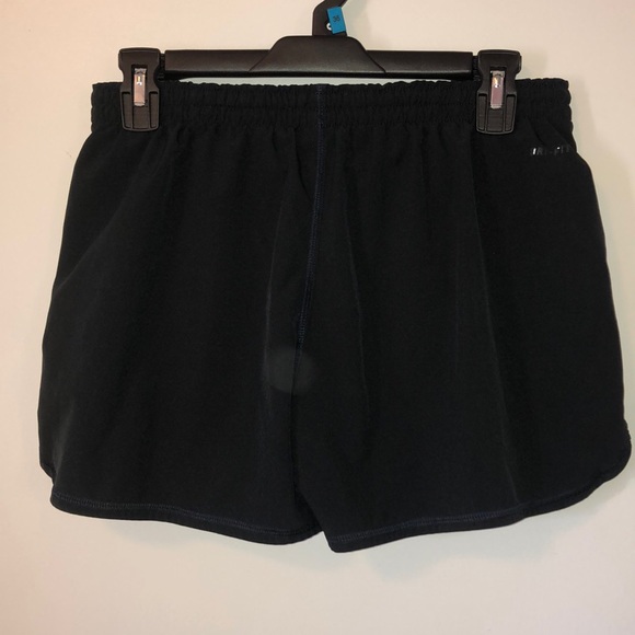 Nike dri-Fit black shorts with pink inside size Sm - Picture 4 of 6